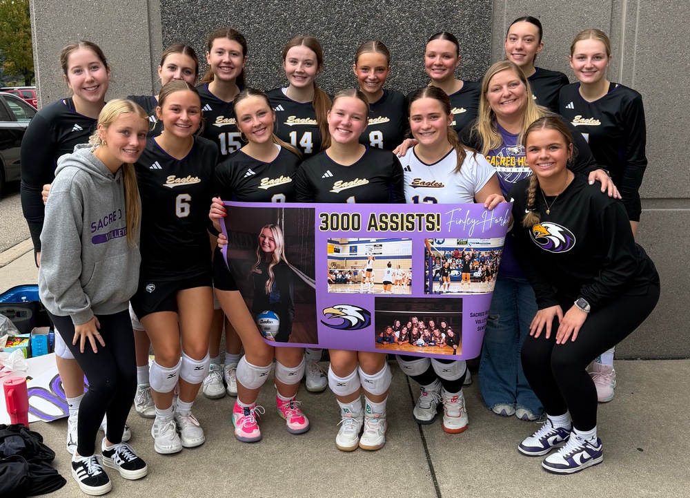 Sacred Heart Volleyball’s Finley Horken records 3,000th career assist