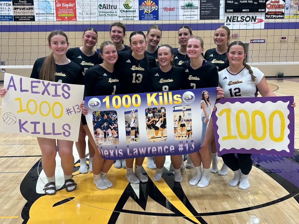 #7 Sacred Heart Volleyball outlasts Fertile-Beltrami as Lexi Lawrence gets her 1,000th career kill