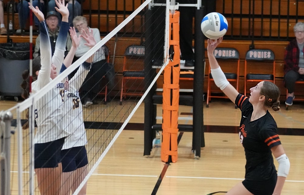 WAO Volleyball cruises to a sweep over Crookston