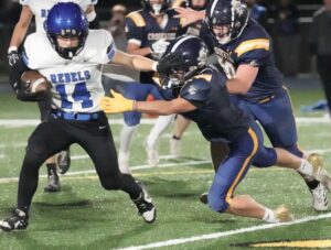 Red Lake County Football has 3 passing TD’s to beat Crookston